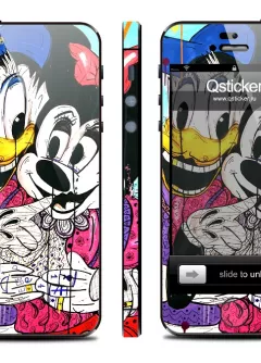 Прикольная наклейка на Айфон 5 с нарисованными Donald & Minnie