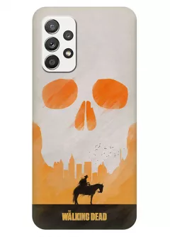 Чехол-накладка для Samsung Galaxy A32 из силикона - Ходячие мертвецы The Walking Dead главный герой на коне на фоне заброшенного мегаполиса c небом в виде черепа