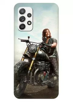 Чехол-накладка для Samsung Galaxy A32 из силикона - Ходячие мертвецы The Walking Dead Дерил Диксон Норман Ридус на мотоцикле наблюдает за происходящем