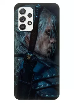 Чехол-накладка для Samsung Galaxy A32 из силикона - Ведьмак сериал Нетфликс The Witcher Netflix Serial Геральт из Ривии Генри Кавилл оглядывается крупным планом