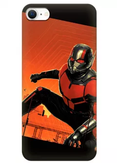 Чехол для iPhone SE (2020) из силикона - Человек-муравей Комикс Марвел Marvel Comics Ant-Man низкая стойка Скотта Лэнга перед атакой