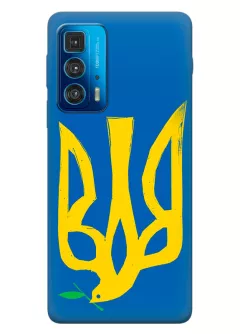 Чехол на Motorola Edge 20 Pro с сильным и добрым гербом Украины в виде ласточки
