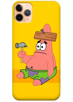iPhone 11 Pro чехол из силикона - SpongeBob SquarePants Губка Боб Квадратные Штаны озадаченный Патрик Стар сидит с молотком