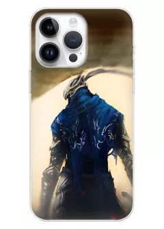 iPhone 15 чехол - Dark Souls Дарк Соулс Арториас с синей накидкой