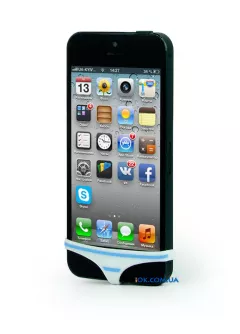 Силиконовые трусики на iPhone 5 в синюю полосочку