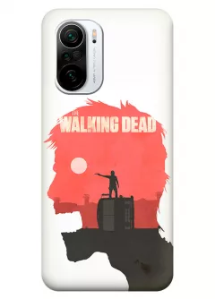 Чехол-накладка для Xiaomi Poco F3 из силикона - Ходячие мертвецы The Walking Dead Рик Граймс стоит прицеливаясь на перевернутом грузовике в силуэте зомби белый чехол