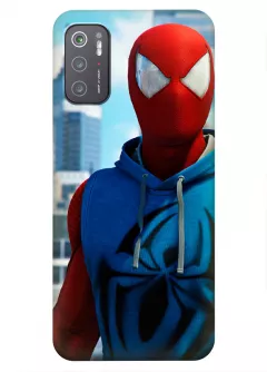 Бампер для Poco M3 Pro из силикона - Человек-паук Комикс Марвел Marvel Comics Spider-Man Питер Паркер в синем худи без рукавов наблюдает