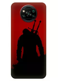 Чехол-накладка для Xiaomi Poco X3 из силикона - Ведьмак сериал Нетфликс The Witcher Netflix Serial Геральт из Ривии Генри Кавилл с двумя мечами вид сзади в тени красный чехол