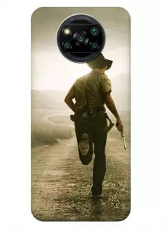 Чехол-накладка для Xiaomi Poco X3 Pro из силикона - Ходячие мертвецы The Walking Dead шериф убегающий с пистолетом от зомби