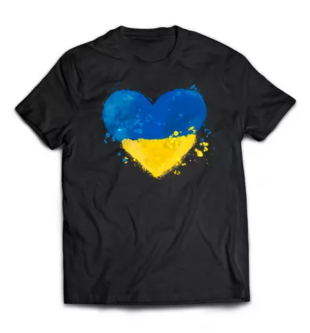 Дизайнерская футболка с сердцем в виде флага Украины