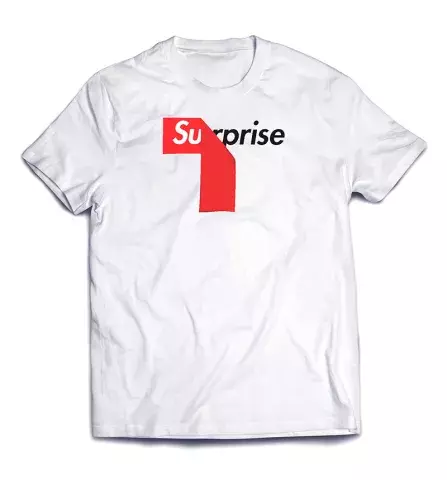 Неординарная футболка с надписью Surprise