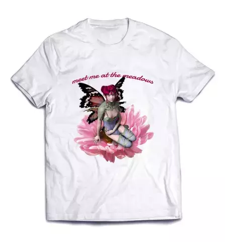 Яркая летняя футболка с крутым дизайном - Девушка бабочка