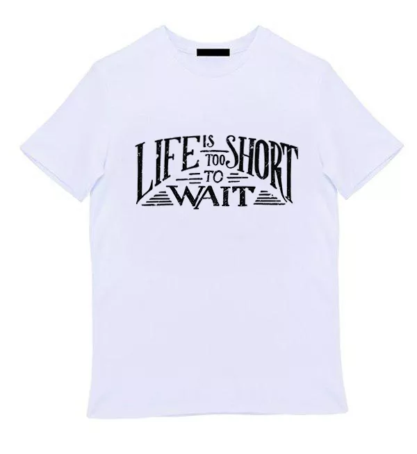Белая мужская футболка - Life is short