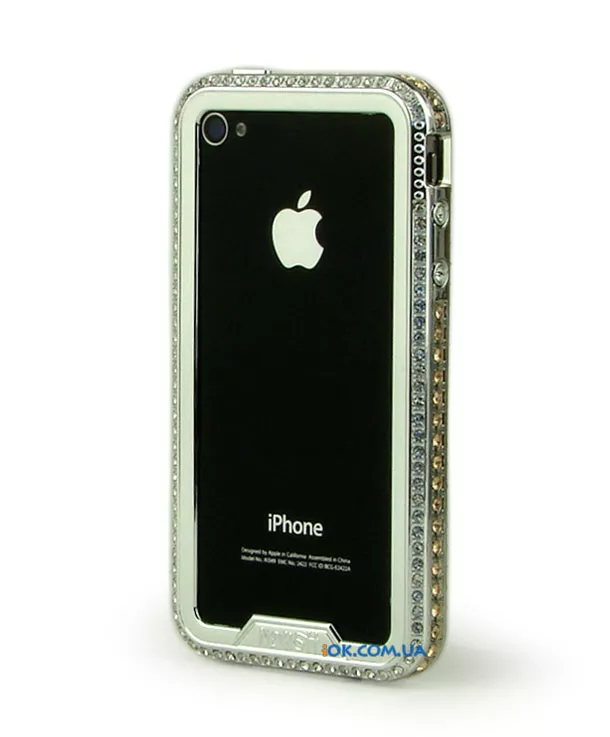 Бампер с декорированной кнопкой в золотых стразах на iPhone 4/4S