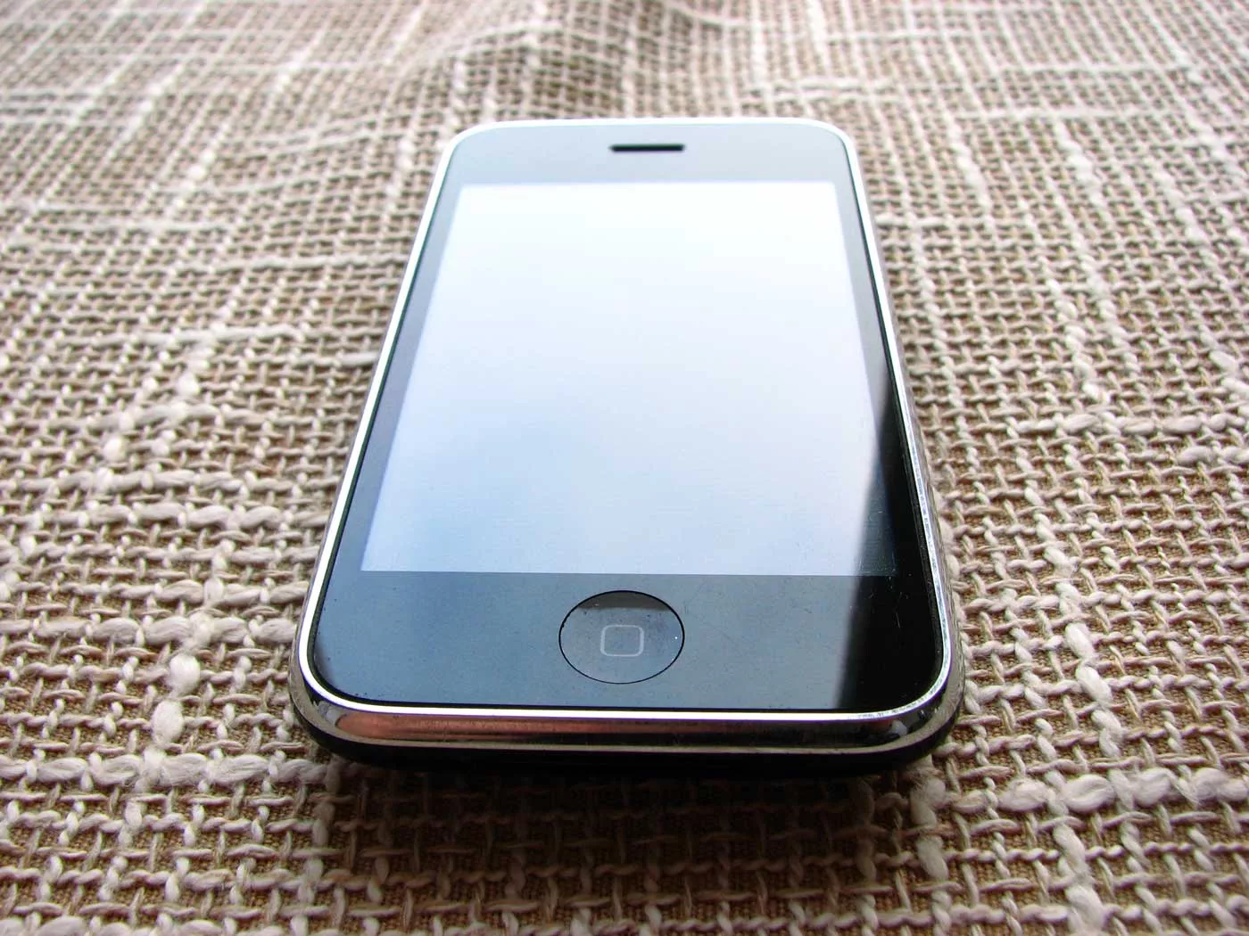 купить Apple iPhone 3g 8Gb