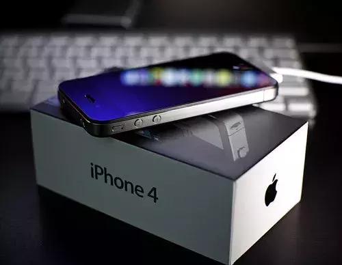 iPhone 4 NeverLock (неверлок) купить в Киеве