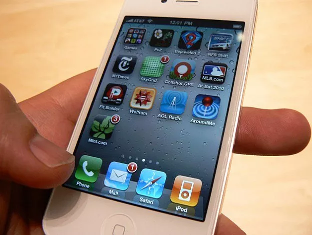  iPhone 4G белый 