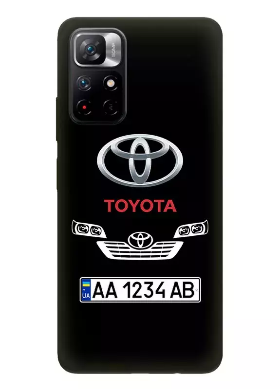 Чехол для Редми Нот 11 5Дж из силикона - Toyota Тойота классический логотип крупным планом с номерным знаком и передней частью кузова
